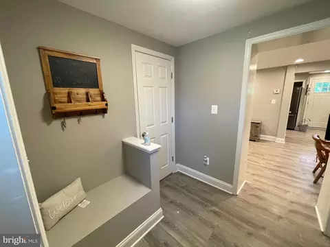 Entry Way - 8489 Bussenius Rd, Pasadena, MD 21122 photo 1 of 4