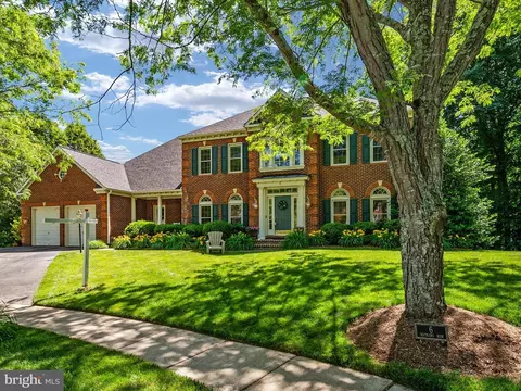 6 Watkins Row, Edgewater, MD 21037