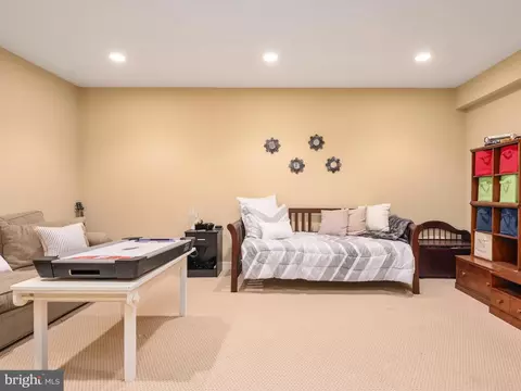 Bedroom - 6 Watkins Row, Edgewater, MD 21037 photo 9 of 9