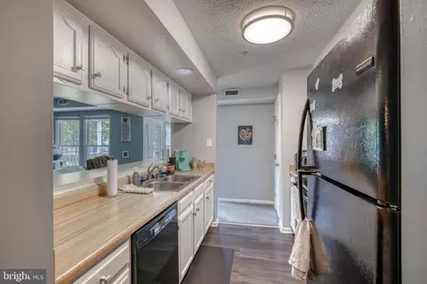 859 Deering Rd #9F, Pasadena, MD 21122 photo 13