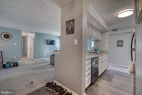 859 Deering Rd #9F, Pasadena, MD 21122 photo 16