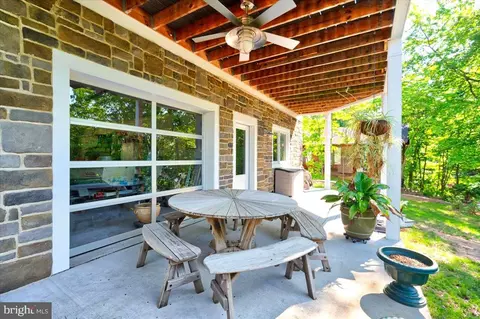 583 Riverside Dr, Pasadena, MD 21122 photo 39