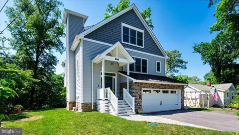 583 Riverside Dr, Pasadena, MD 21122
