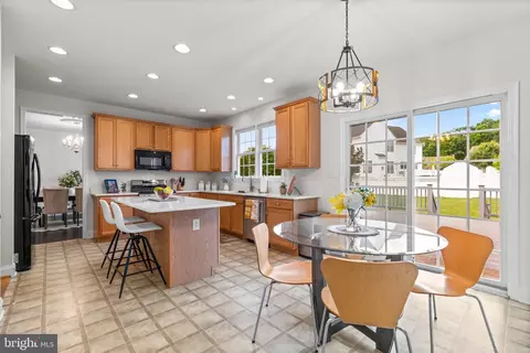 Kitchen - 7832 Coldbrooke Dr, Severn, MD 21144 photo 6 of 7