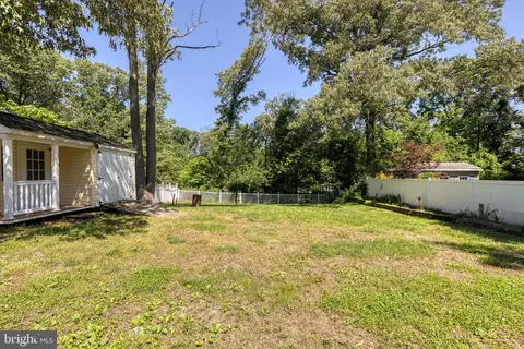 Exterior - 1416 Thies Dr, Pasadena, MD 21122 photo 4 of 10