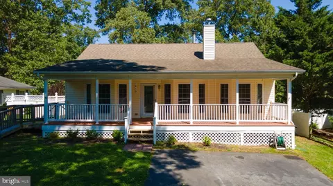 Exterior - 1416 Thies Dr, Pasadena, MD 21122 photo 7 of 10