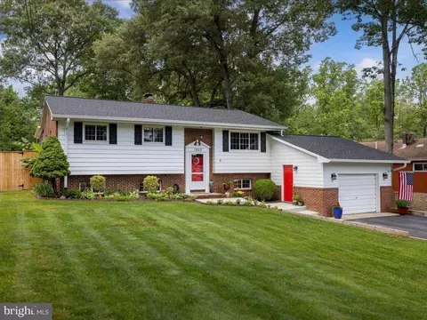 1823 Cedar Dr, Severn, MD 21144