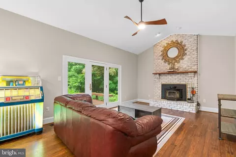 1813 Crosspointe Dr, Annapolis, MD 21401 photo 18