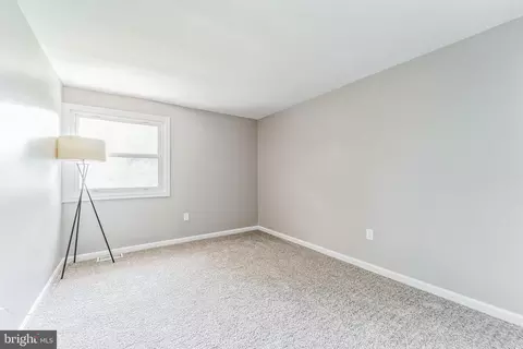 158 Seagull Dr, Pasadena, MD 21122 photo 23