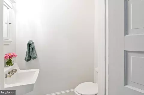 Bath - 400 Taylor Ave, Annapolis, MD 21401 photo 1 of 5