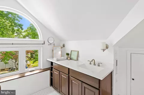 Bath - 400 Taylor Ave, Annapolis, MD 21401 photo 5 of 5