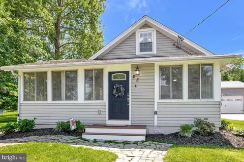 23 Ridge Ave, Edgewater, MD 21037