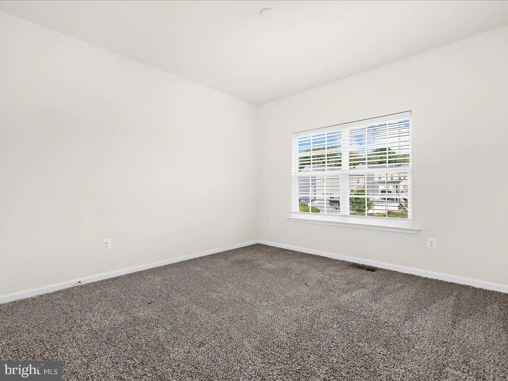 Bedroom - 7942 Meridian Dr, Pasadena, MD 21122 photo 6 of 8