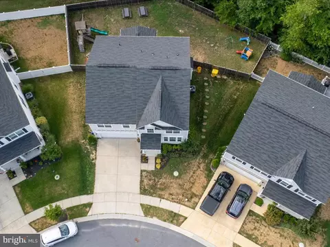 View/Area - 7942 Meridian Dr, Pasadena, MD 21122 photo 2 of 13