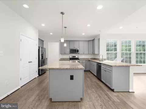 Kitchen - 7942 Meridian Dr, Pasadena, MD 21122 photo 1 of 8
