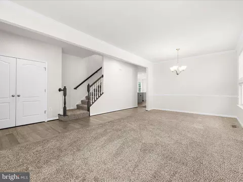 Living - 7942 Meridian Dr, Pasadena, MD 21122 photo 2 of 16