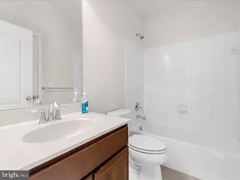 Bath - 7942 Meridian Dr, Pasadena, MD 21122 photo 1 of 5
