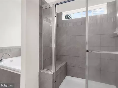 Bath - 7942 Meridian Dr, Pasadena, MD 21122 photo 4 of 5