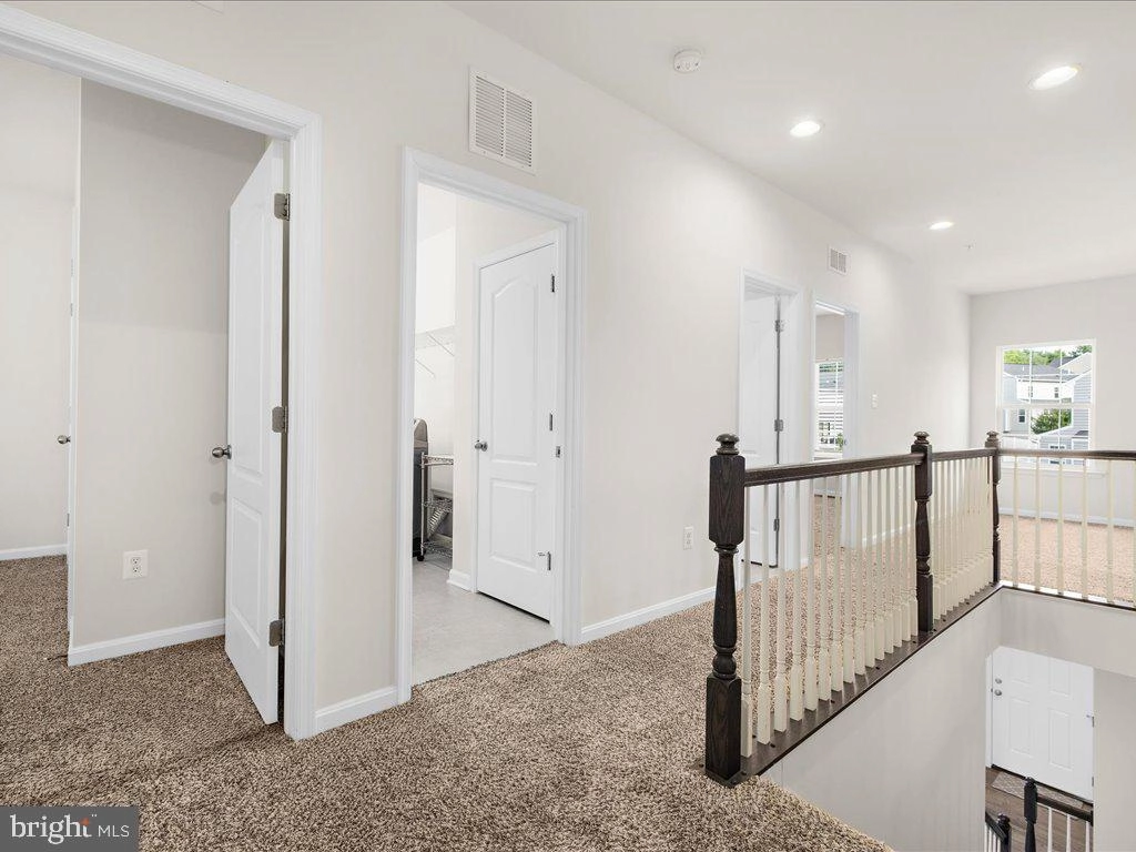Entry Way - 7942 Meridian Dr, Pasadena, MD 21122 photo 8 of 8