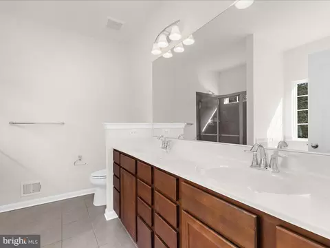 Bath - 7942 Meridian Dr, Pasadena, MD 21122 photo 2 of 5