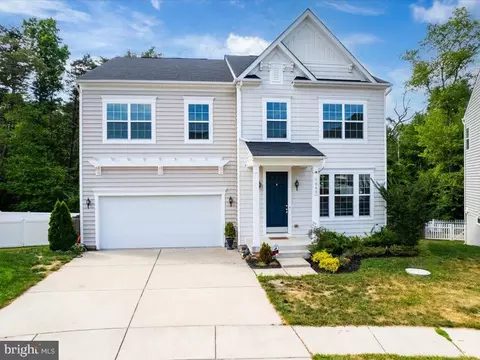 Exterior - 7942 Meridian Dr, Pasadena, MD 21122 photo 4 of 6