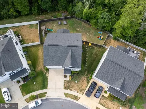 View/Area - 7942 Meridian Dr, Pasadena, MD 21122 photo 3 of 13