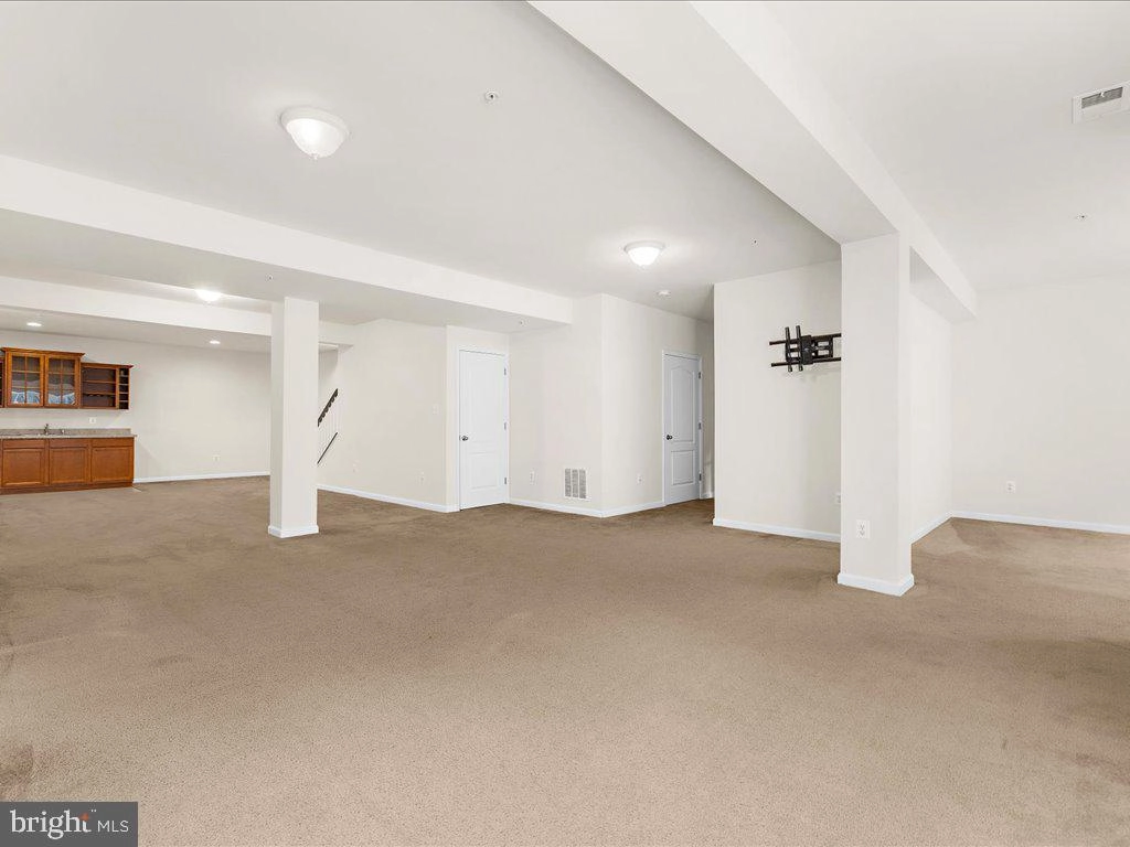 Living - 7942 Meridian Dr, Pasadena, MD 21122 photo 14 of 16