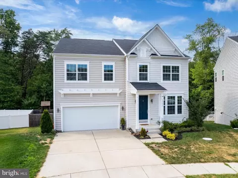 Exterior - 7942 Meridian Dr, Pasadena, MD 21122 photo 2 of 6