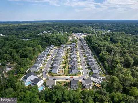 View/Area - 7942 Meridian Dr, Pasadena, MD 21122 photo 12 of 13