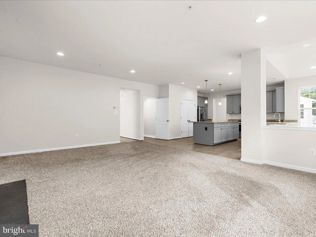 Living - 7942 Meridian Dr, Pasadena, MD 21122 photo 7 of 16