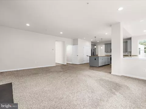 Living - 7942 Meridian Dr, Pasadena, MD 21122 photo 7 of 16