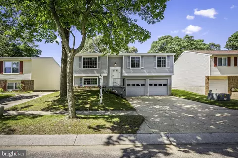 2943 E Almondbury Dr, Pasadena, MD 21122 photo 2