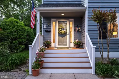 24 B Steele Ave, Annapolis, MD 21401 photo 2