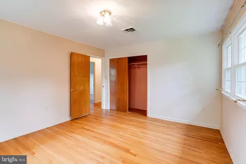 Bedroom - 1190 Winer Rd, Odenton, MD 21113 photo 10 of 17