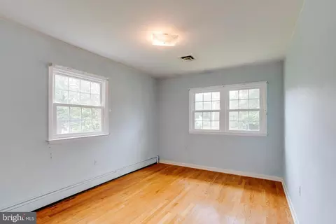Bedroom - 1190 Winer Rd, Odenton, MD 21113 photo 15 of 17