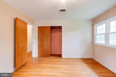 Bedroom - 1190 Winer Rd, Odenton, MD 21113 photo 13 of 17