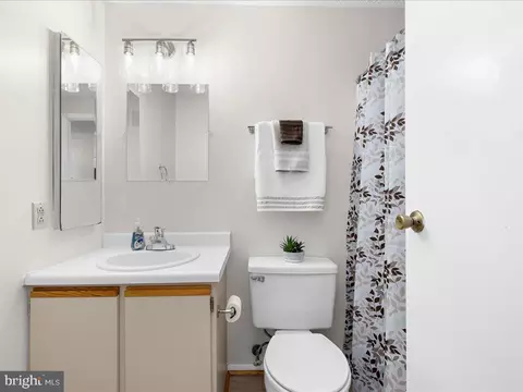 8034 Abbey Ct #J, Pasadena, MD 21122 photo 25