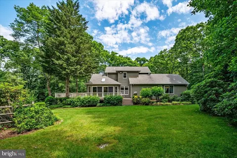 56 Seaborne Dr, Pasadena, MD 21122 photo 7