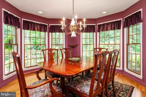 56 Seaborne Dr, Pasadena, MD 21122 photo 21