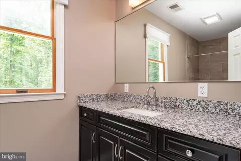 56 Seaborne Dr, Pasadena, MD 21122 photo 32