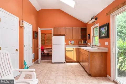 56 Seaborne Dr, Pasadena, MD 21122 photo 49