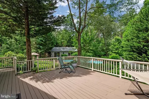 56 Seaborne Dr, Pasadena, MD 21122 photo 39