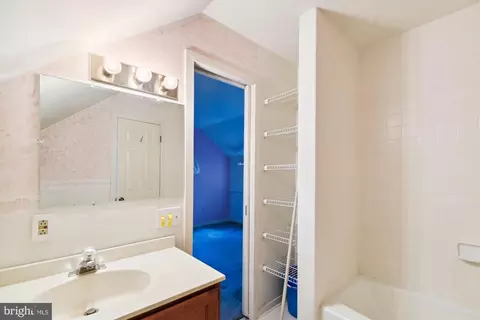 Bath - 1513 Ritchie Ln, Annapolis, MD 21401 photo 2 of 2