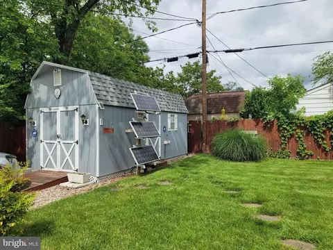 249 Brock Bridge Rd, Laurel, MD 20724 photo 2