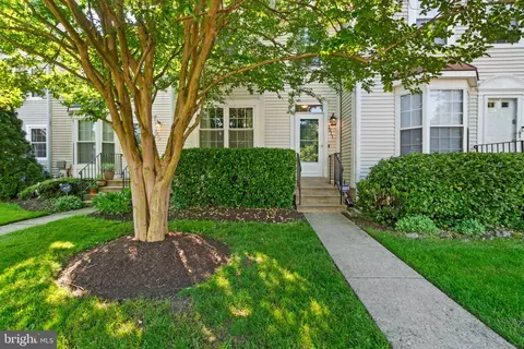 1211 Martha Greenleaf Dr, Crofton, MD 21114