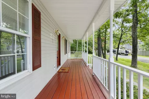 439 Birch Dr, Edgewater, MD 21037 photo 3