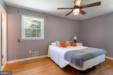 Bedroom - 1012 Harbor Dr, Annapolis, MD 21403 photo 2 of 7