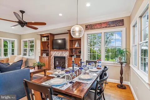 Dining - 8084 Belhaven Ave, Pasadena, MD 21122 photo 3 of 3