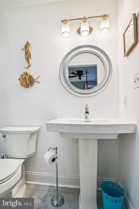 Bath - 8084 Belhaven Ave, Pasadena, MD 21122 photo 2 of 3