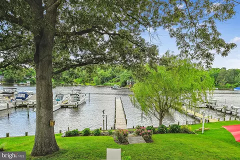 View/Area - 8084 Belhaven Ave, Pasadena, MD 21122 photo 7 of 17